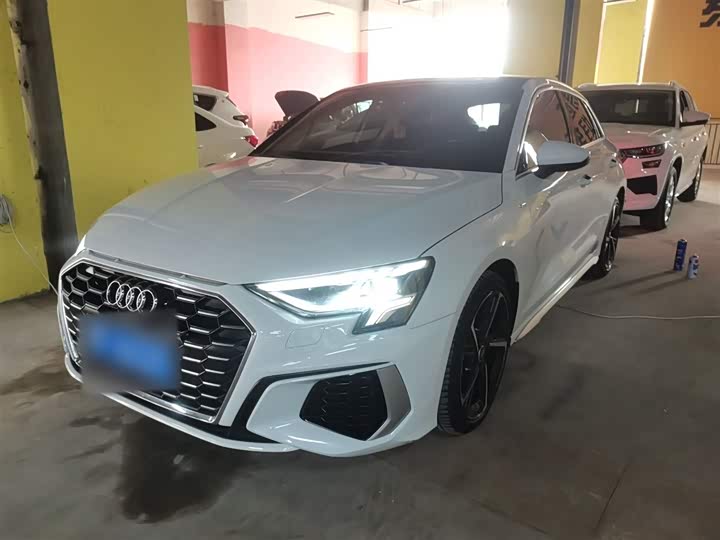 Фото 1 - Audi A3