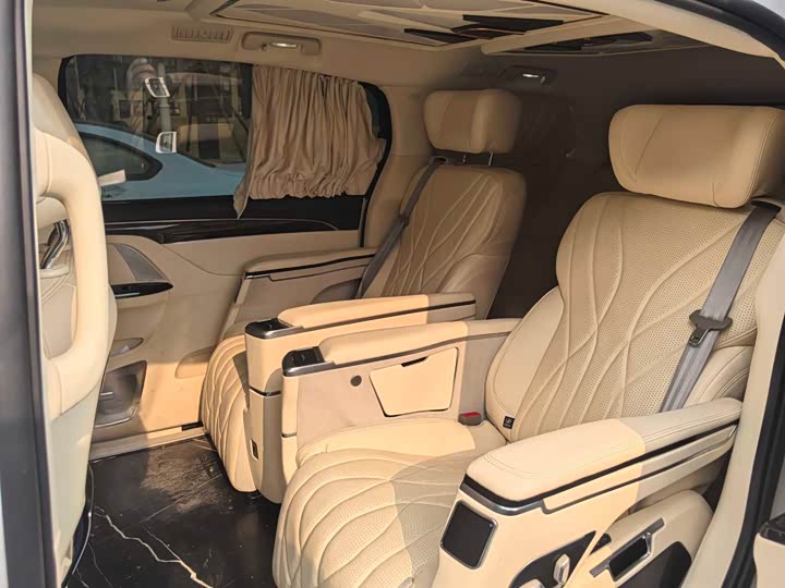 Фото 3 - Buick GL8 ES