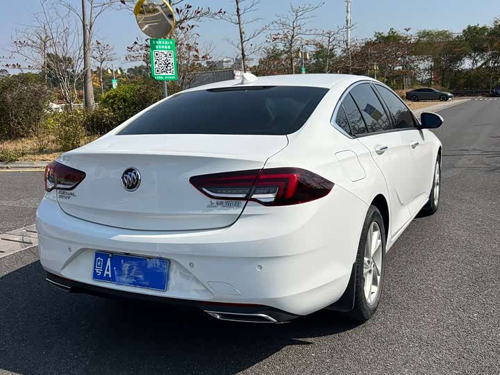 Фото 4 - Buick Regal