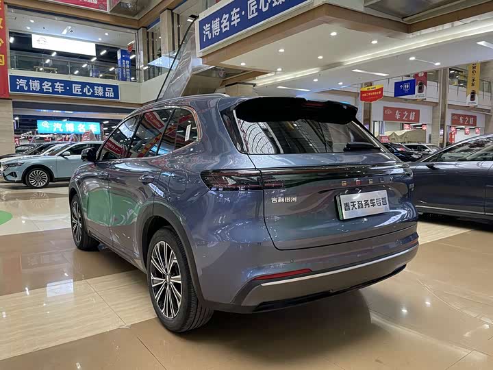 Фото 4 - Geely Galaxy Starship 7