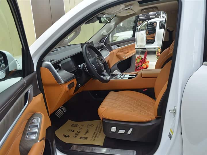 Фото 4 - Tank 500 Hybrid