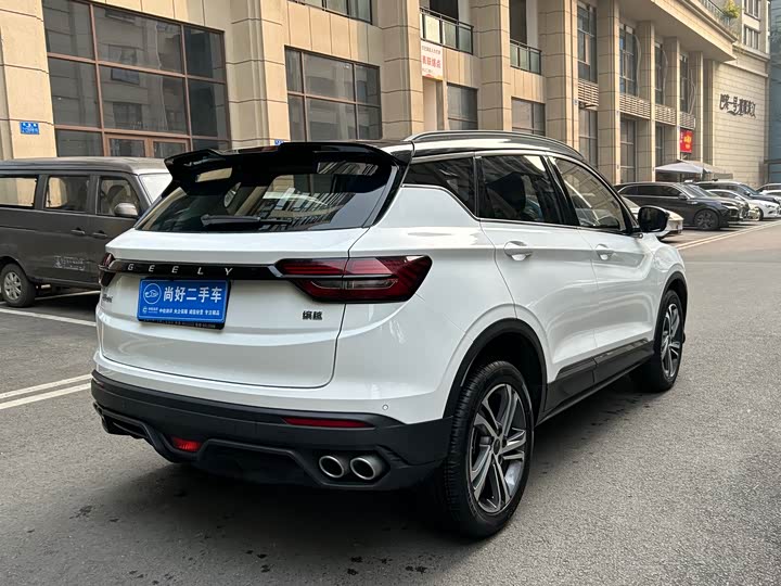 Фото 7 - Geely Coolray