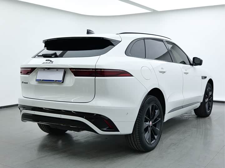 Фото 4 - Jaguar F-Pace