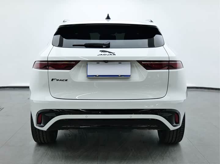 Фото 5 - Jaguar F-Pace