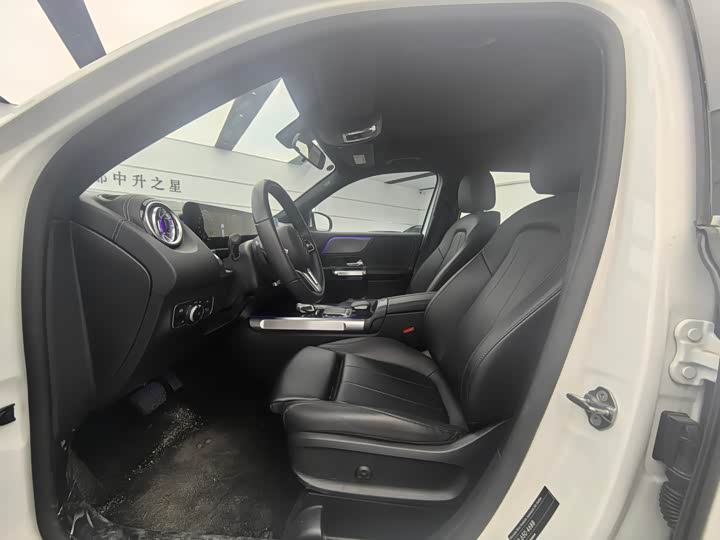 Фото 6 - Mercedes-Benz GLB-Class