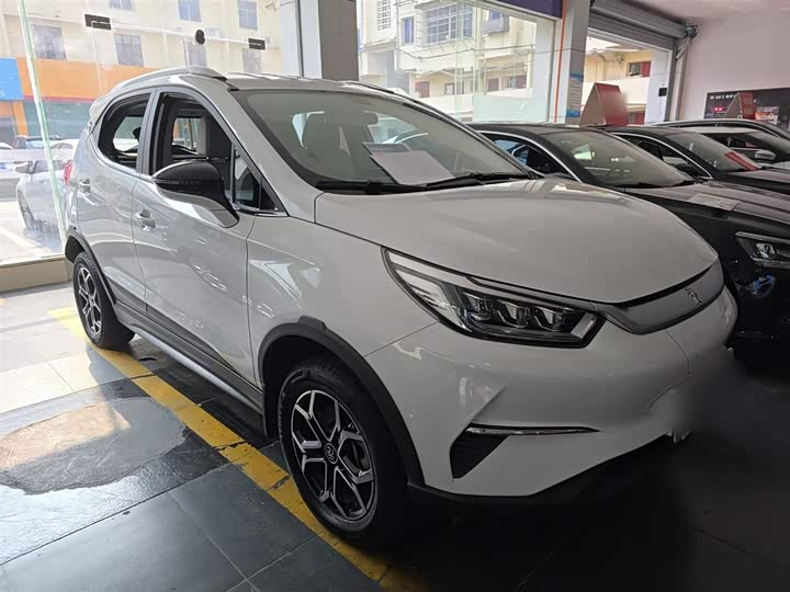 Фото 4 - BYD Yuan Pro