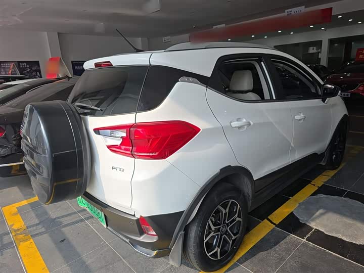 Фото 7 - BYD Yuan Pro