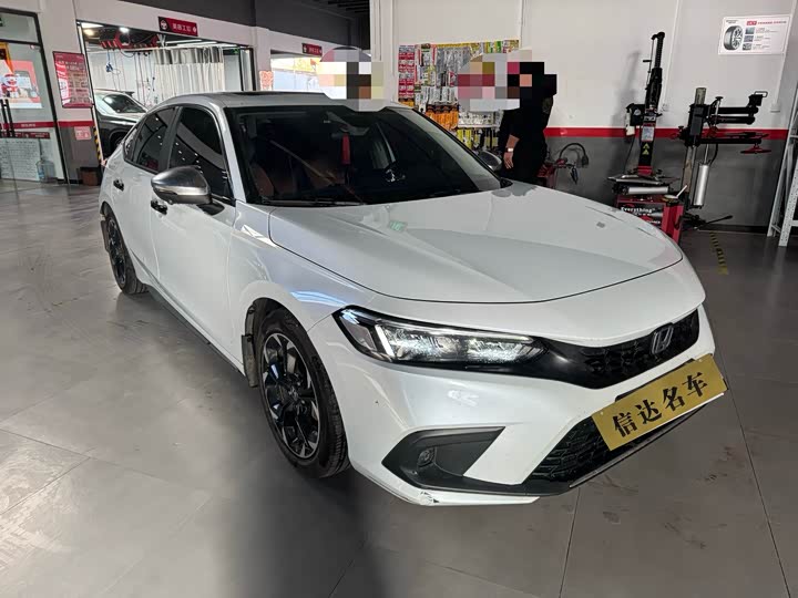 Фото 2 - Honda Civic