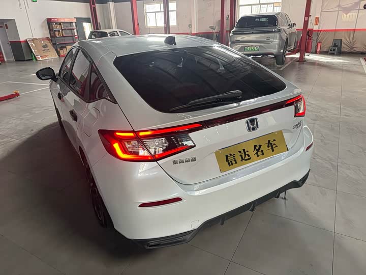 Фото 7 - Honda Civic