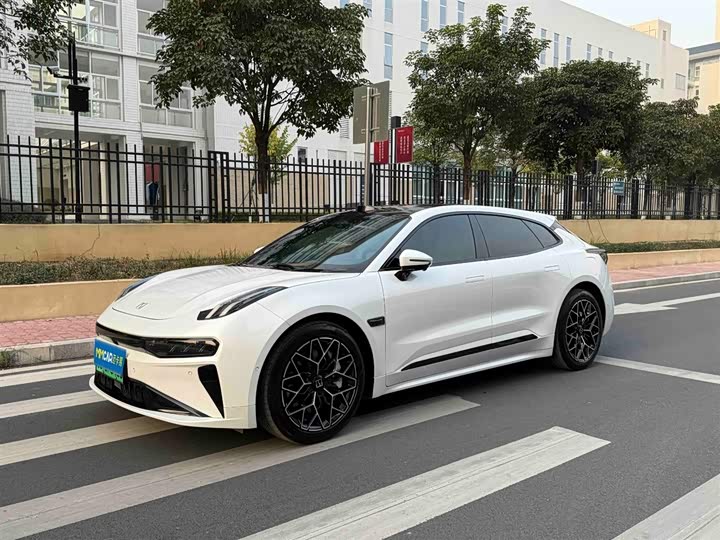 Фото 5 - Zeekr 001