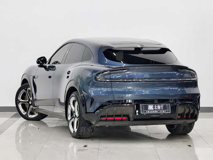 Фото 4 - Xiaomi YU7