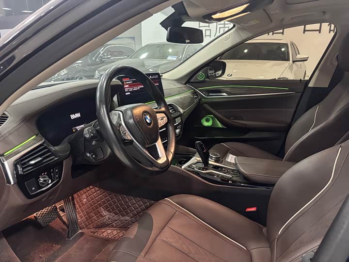 Фото 4 - BMW 5 Series