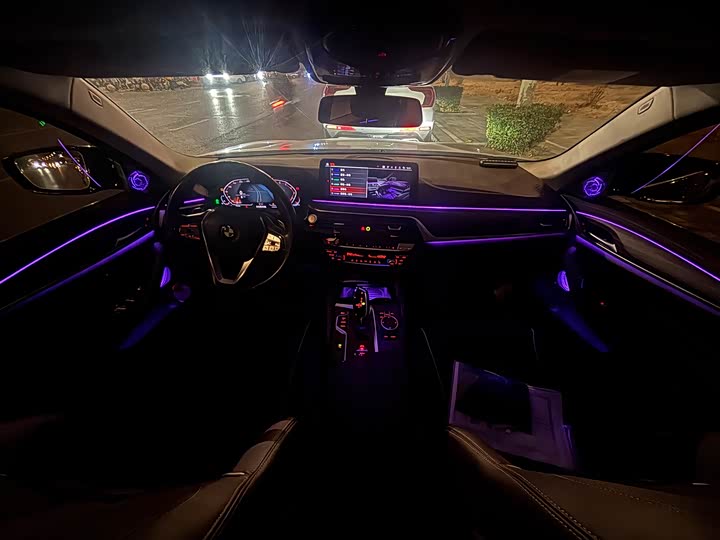 Фото 6 - BMW 5 Series