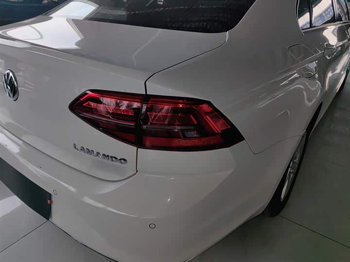 Фото 8 - Volkswagen Lamando L