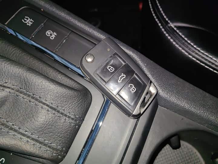 Фото 9 - Volkswagen Lamando L