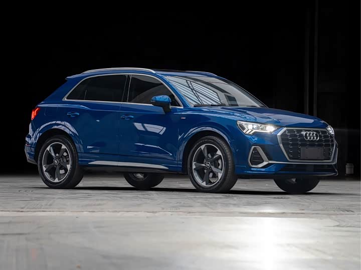 Фото 6 - Audi Q3