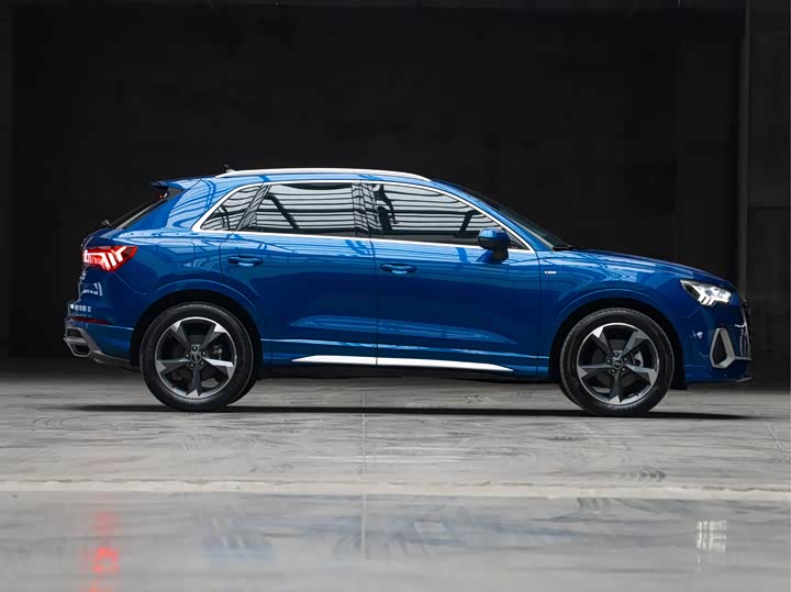 Фото 7 - Audi Q3