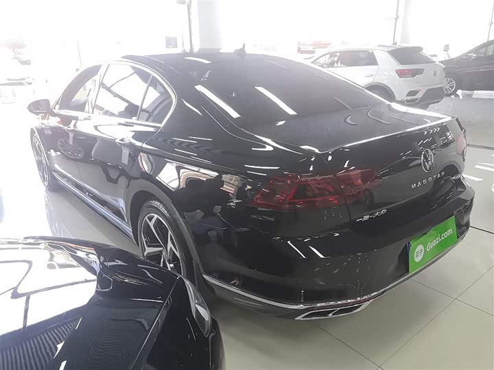 Фото 5 - Volkswagen Magotan