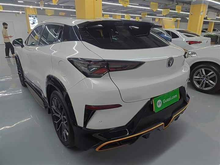 Фото 5 - Changan UNI-T