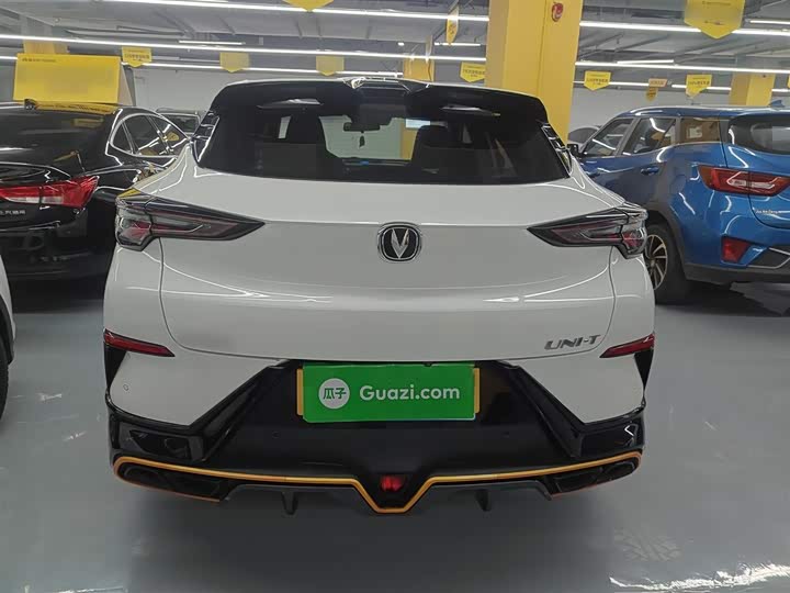 Фото 6 - Changan UNI-T