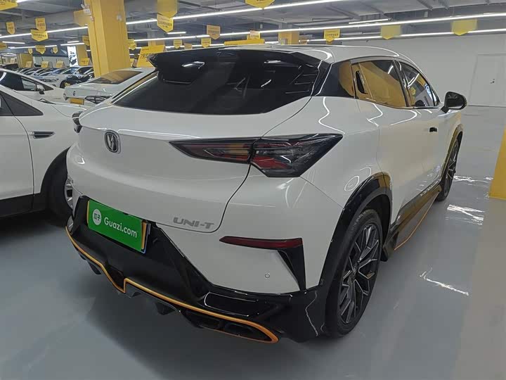 Фото 7 - Changan UNI-T