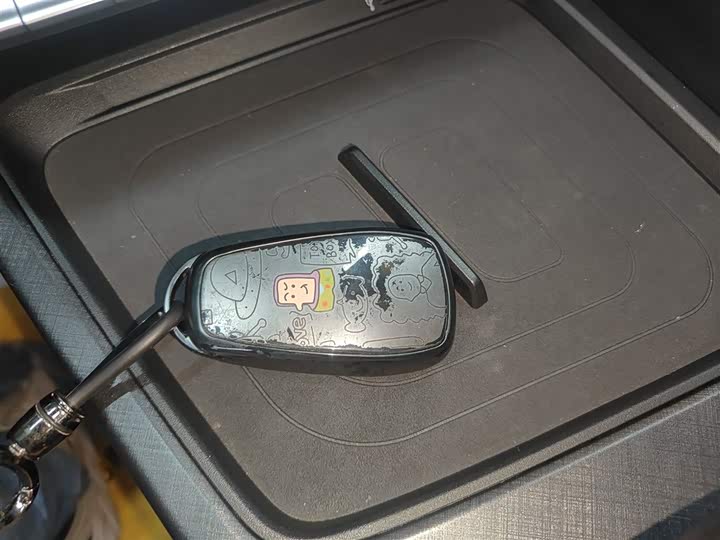 Фото 9 - Changan UNI-T