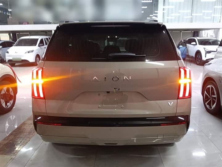 Фото 6 - GAC Aion V