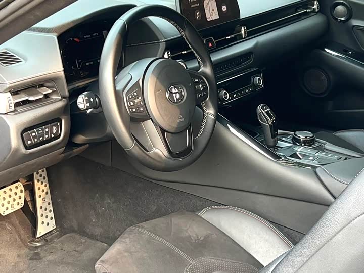 Фото 5 - Toyota Supra