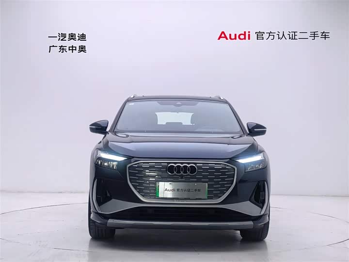 Фото 2 - Audi Q4 e-tron