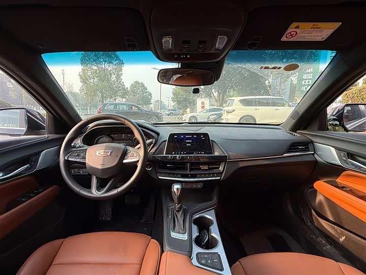 Фото 7 - Cadillac CT4