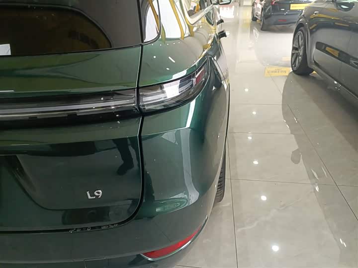 Фото 8 - LiXiang L9