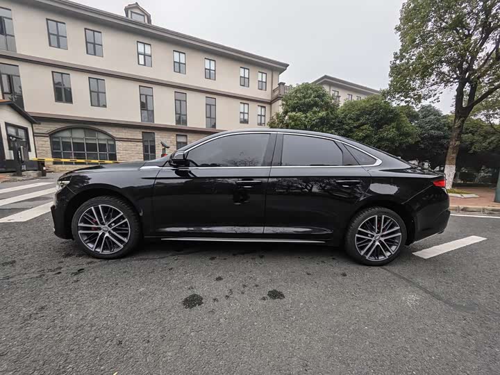 Фото 4 - Geely Preface