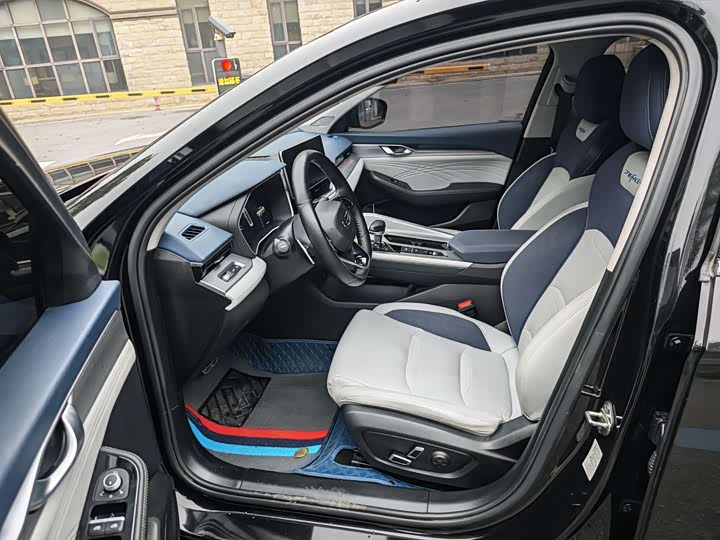 Фото 5 - Geely Preface