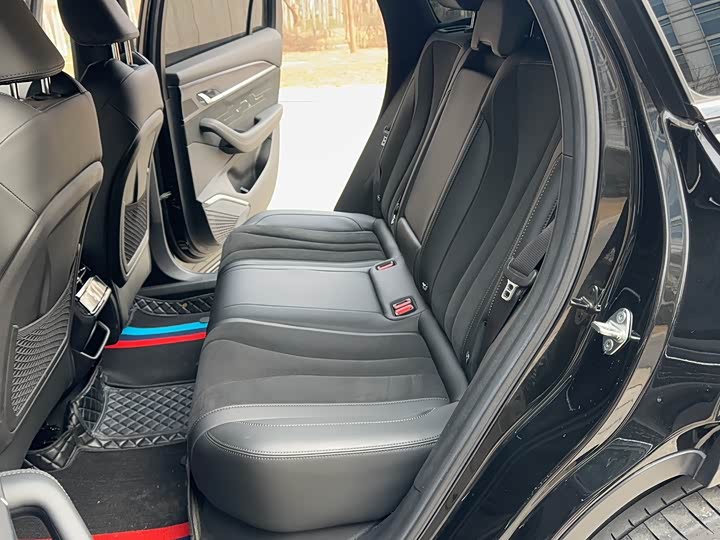 Фото 4 - Geely Monjaro