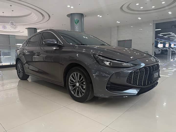 Фото 3 - MG Motor 5