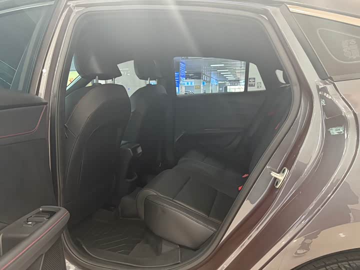 Фото 7 - MG Motor 5