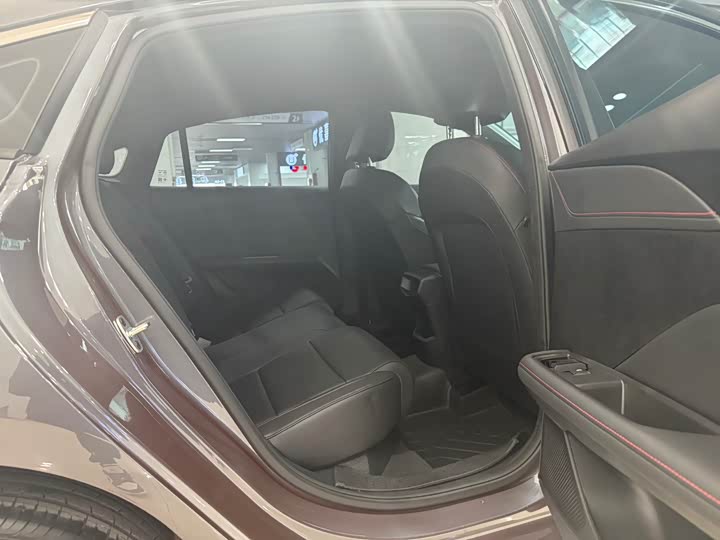 Фото 9 - MG Motor 5