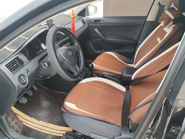 Фото 9 - Volkswagen Santana