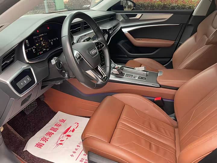 Фото 7 - Audi A7