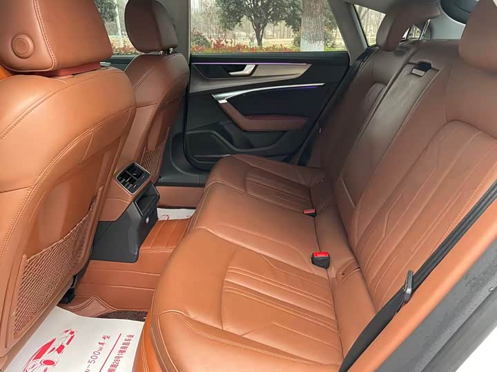 Фото 9 - Audi A7