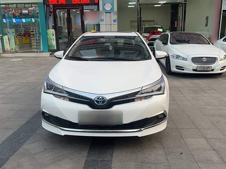 Фото 3 - Toyota Corolla Hybrid