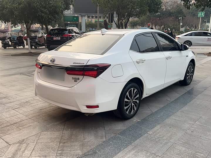 Фото 5 - Toyota Corolla Hybrid