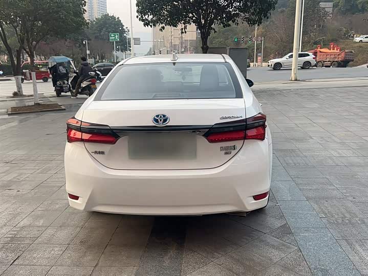 Фото 6 - Toyota Corolla Hybrid