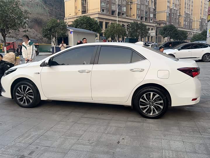 Фото 7 - Toyota Corolla Hybrid