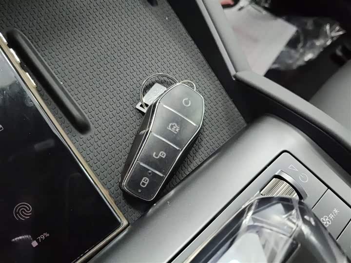 Фото 9 - BYD Qin L