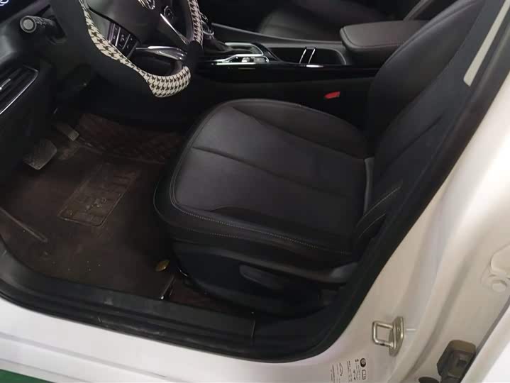 Фото 9 - Buick Verano