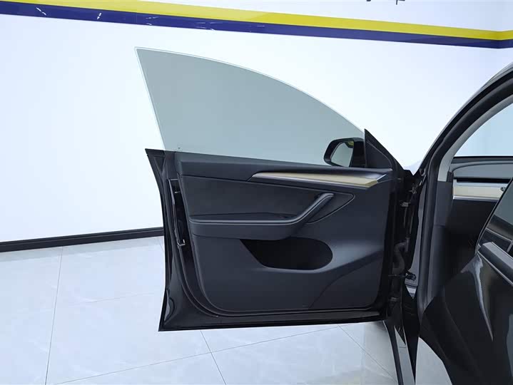 Фото 7 - Tesla Model Y