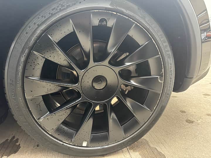 Фото 5 - Tesla Model Y