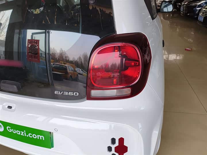 Фото 8 - Roewe Clever