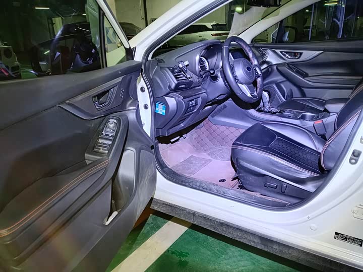 Фото 8 - Subaru XV